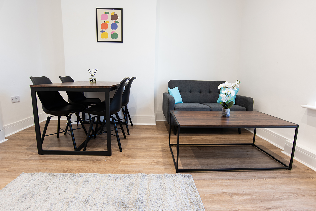 Flat 1 Living Area (4)